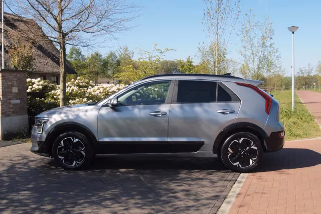 Kia Niro EV (2023) thumbnail 9