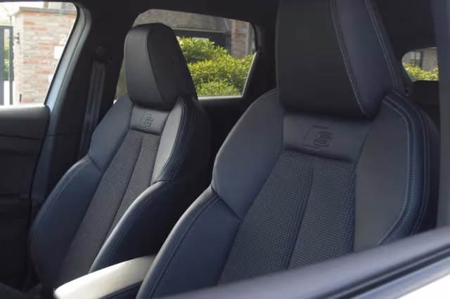 Audi Q4 e-tron (2021) thumbnail 15