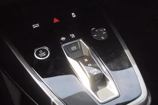 Audi Q4 e-tron (2021) thumbnail 27
