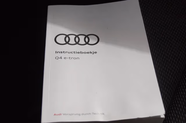 Audi Q4 e-tron (2021) thumbnail 33