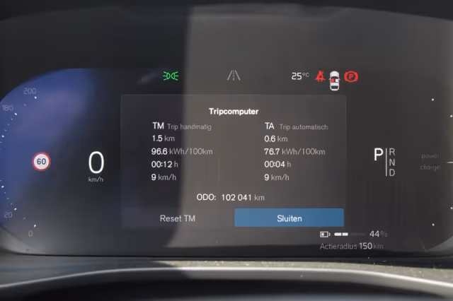 Volvo XC40 (2020) thumbnail 15
