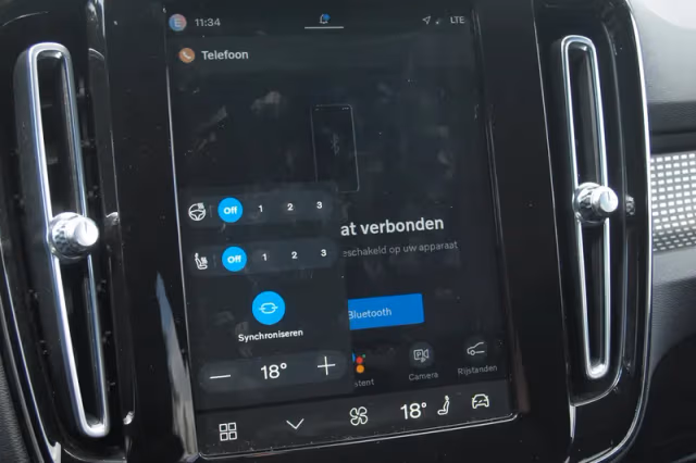 Volvo XC40 (2020) thumbnail 18