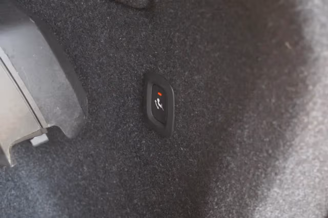 Volvo XC40 (2020) thumbnail 27