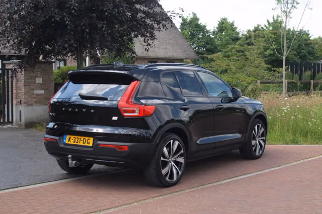 Volvo XC40 (2020) thumbnail 9