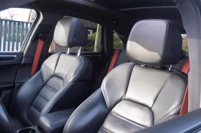 Porsche Macan (2014) thumbnail 12
