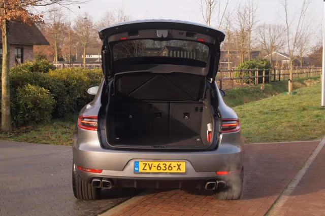 Porsche Macan (2014) thumbnail 32
