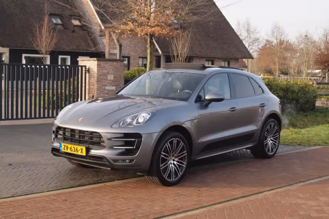 Porsche Macan (2014) thumbnail 5