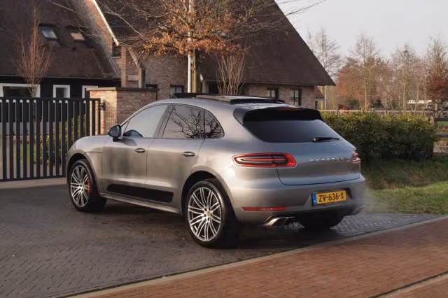Porsche Macan (2014) thumbnail 7