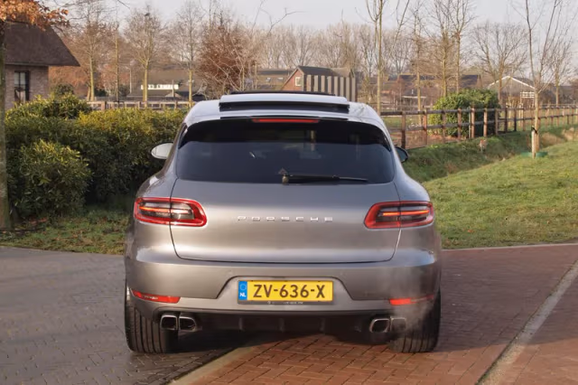 Porsche Macan (2014) thumbnail 8