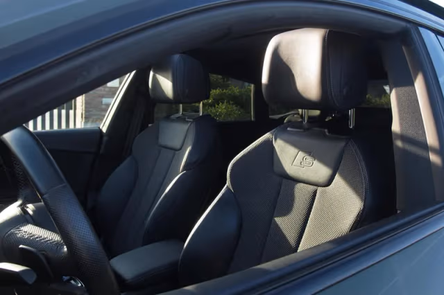 Audi A5 (2021) thumbnail 14