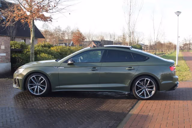 Audi A5 (2021) thumbnail 9