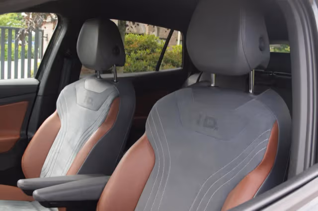 Volkswagen ID.4 (2021) thumbnail 11