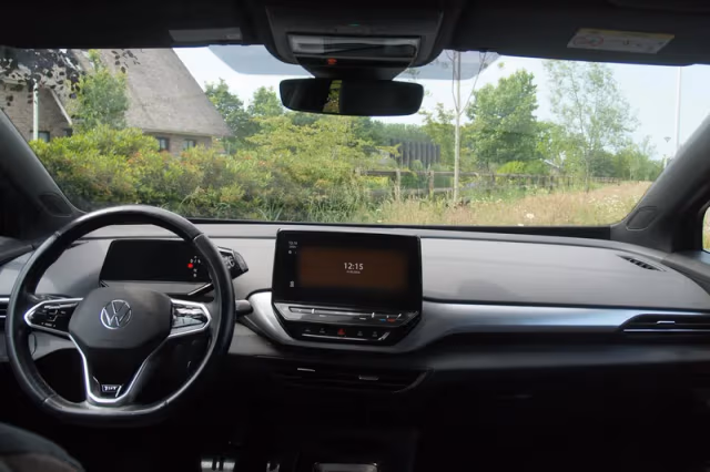Volkswagen ID.4 (2021) thumbnail 13