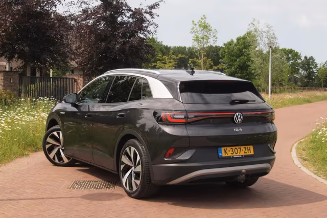 Volkswagen ID.4 (2021) thumbnail 3