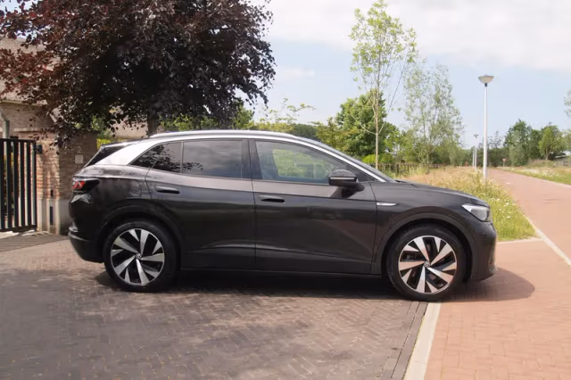 Volkswagen ID.4 (2021) thumbnail 9