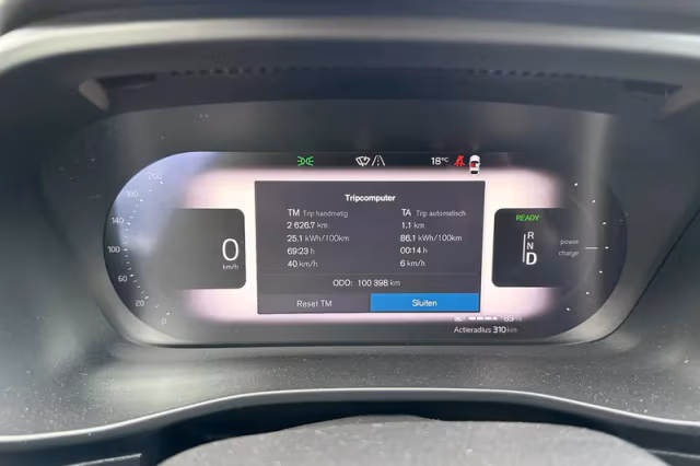 Volvo XC40 (2021) thumbnail 12
