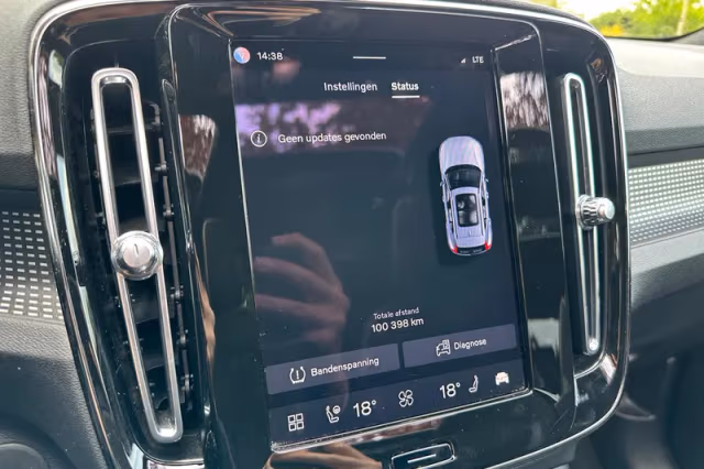 Volvo XC40 (2021) thumbnail 13