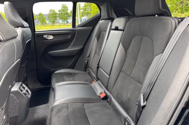 Volvo XC40 (2021) thumbnail 19