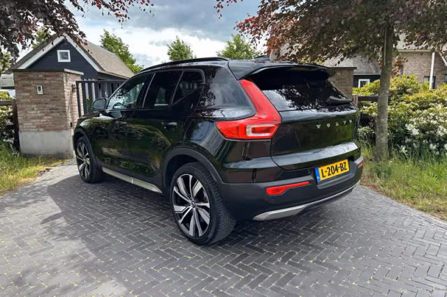 Volvo XC40 (2021) thumbnail 7