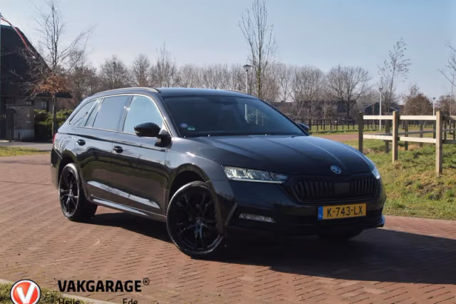 Škoda Octavia (2021) thumbnail 2