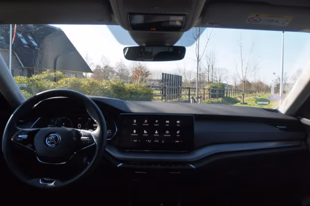 Škoda Octavia (2021) thumbnail 12