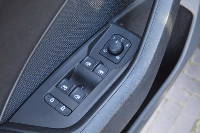Škoda Octavia (2021) thumbnail 23