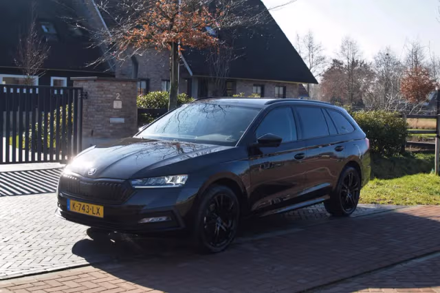 Škoda Octavia (2021) thumbnail 8
