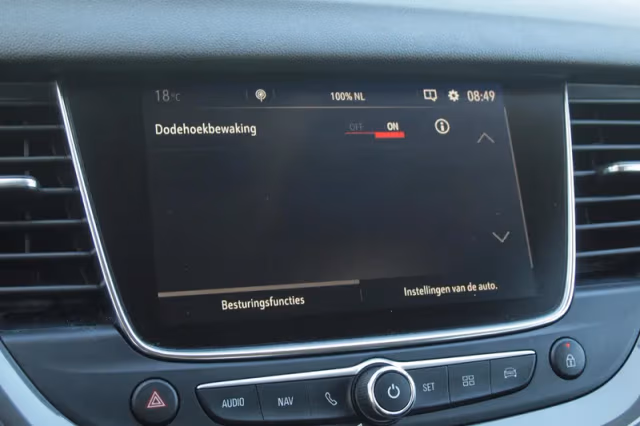 Opel Grandland X (2018) thumbnail 15