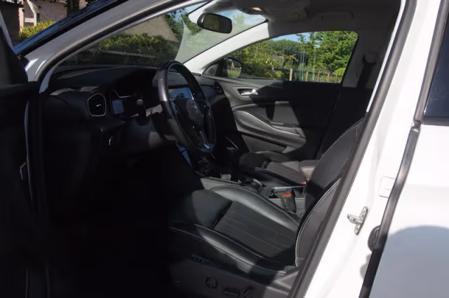 Opel Grandland X (2018) thumbnail 4