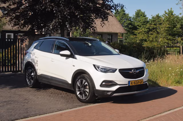 Opel Grandland X (2018) thumbnail 5