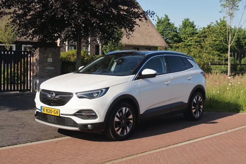 Opel Grandland X (2018)
