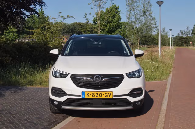 Opel Grandland X (2018) thumbnail 6