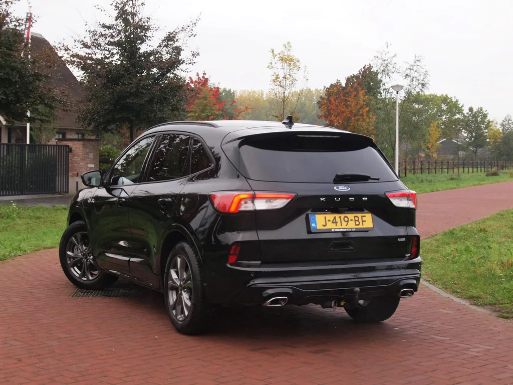 Ford Kuga (2020) — foto 1