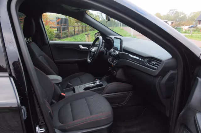 Ford Kuga (2020) thumbnail 15