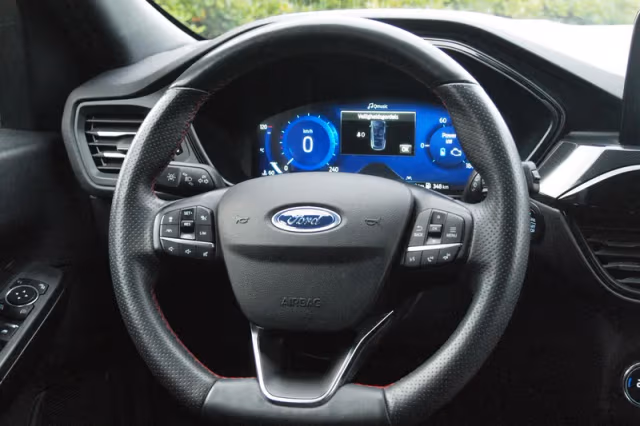 Ford Kuga (2020) thumbnail 17