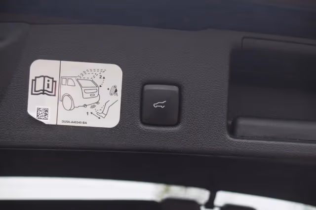 Ford Kuga (2020) thumbnail 34