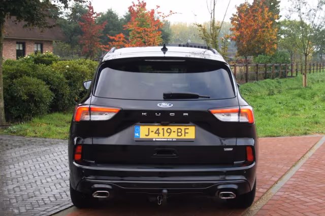 Ford Kuga (2020) thumbnail 8