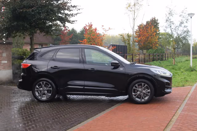 Ford Kuga (2020) thumbnail 10