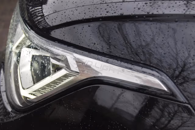 Volkswagen Tiguan (2021) thumbnail 16