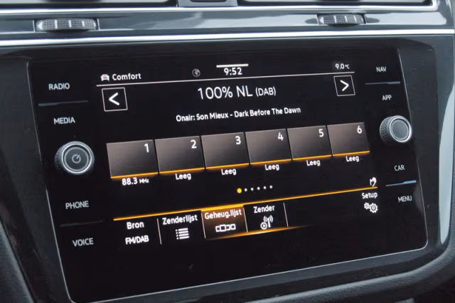 Volkswagen Tiguan (2021) thumbnail 24