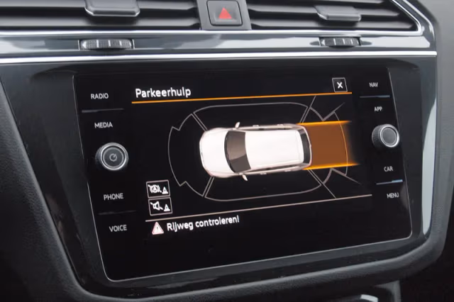 Volkswagen Tiguan (2021) thumbnail 28