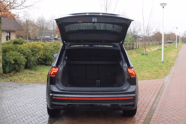 Volkswagen Tiguan (2021) thumbnail 37