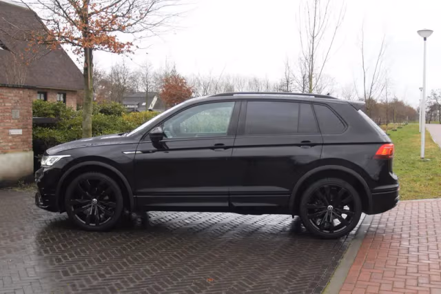 Volkswagen Tiguan (2021) thumbnail 9
