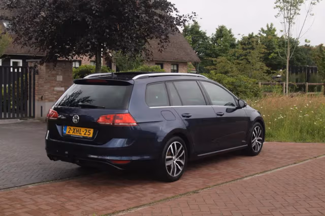 Volkswagen Golf (2014) thumbnail 11