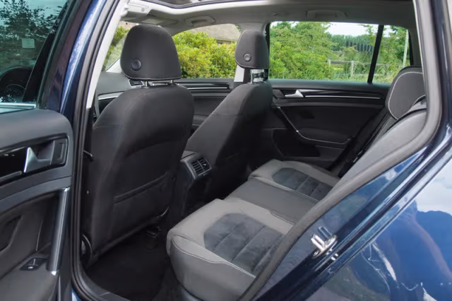 Volkswagen Golf (2014) thumbnail 28