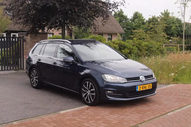 Volkswagen Golf (2014) thumbnail 5