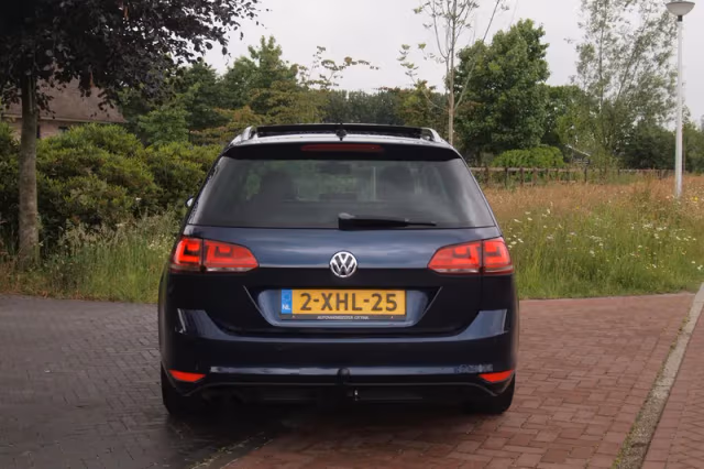 Volkswagen Golf (2014) thumbnail 10