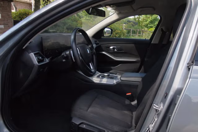 BMW 3-Serie (2023) thumbnail 4