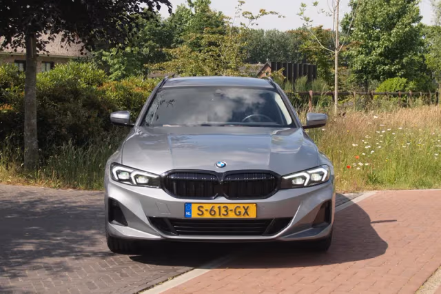 BMW 3-Serie (2023) thumbnail 6