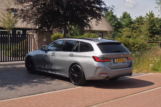 BMW 3-Serie (2023) thumbnail 9